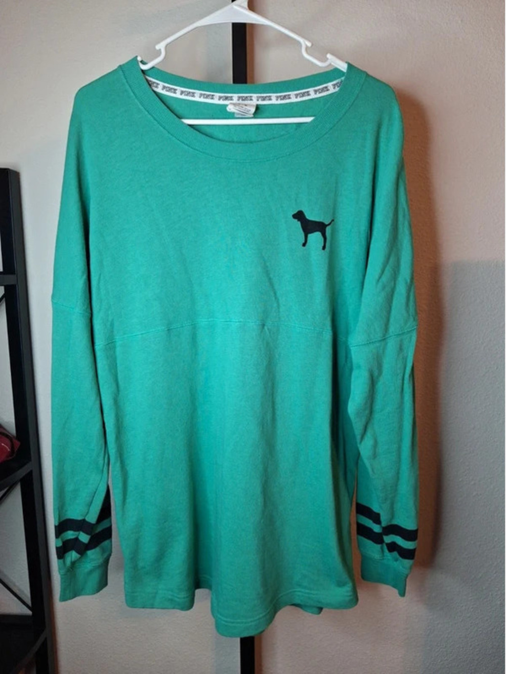 Victoria's Secret PINK long-sleeve pullover size M